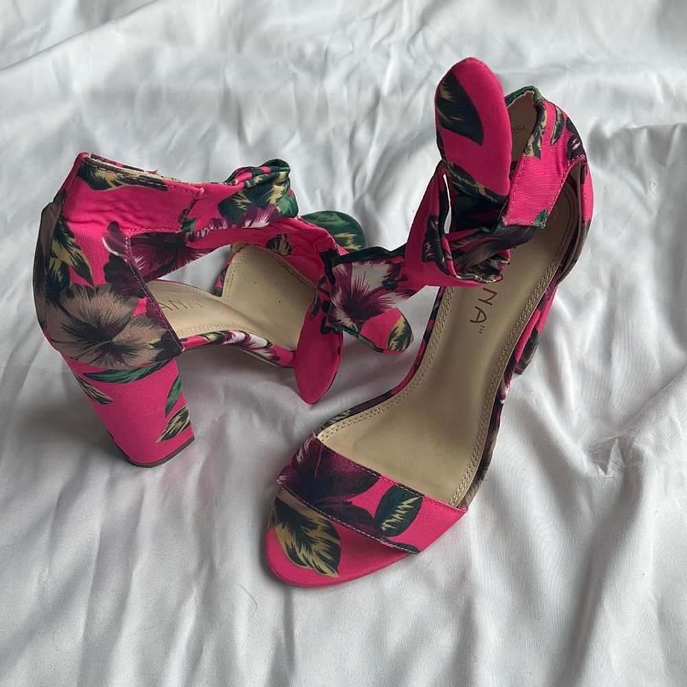 tropical heels